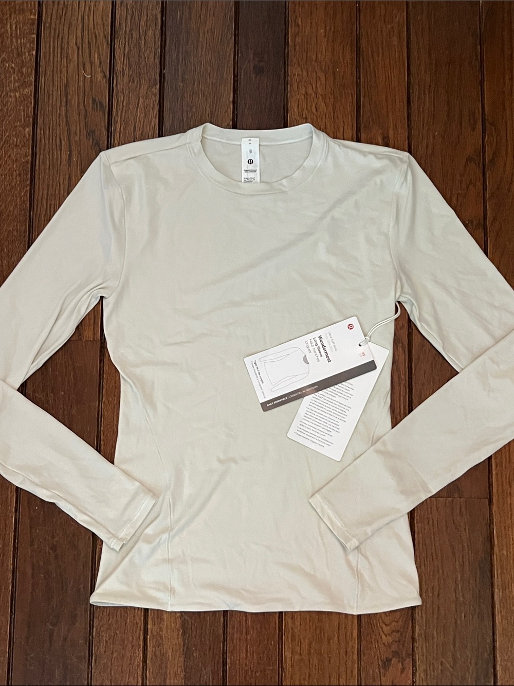 Lululemon Bone Cream Nulu Crewneck Long Sleeve Tee Shirt Size XS NWT